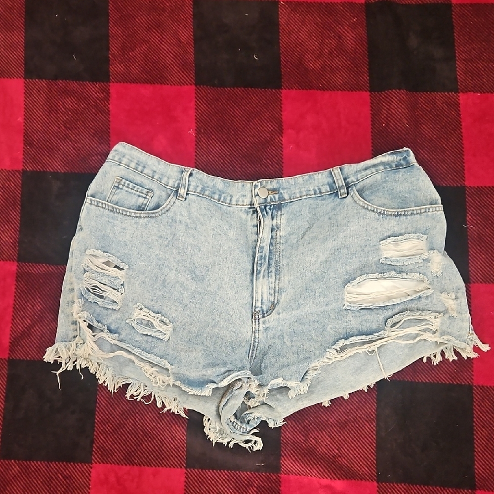 🏝SHEIN Light Blue Distressed Jean Shorts🏝